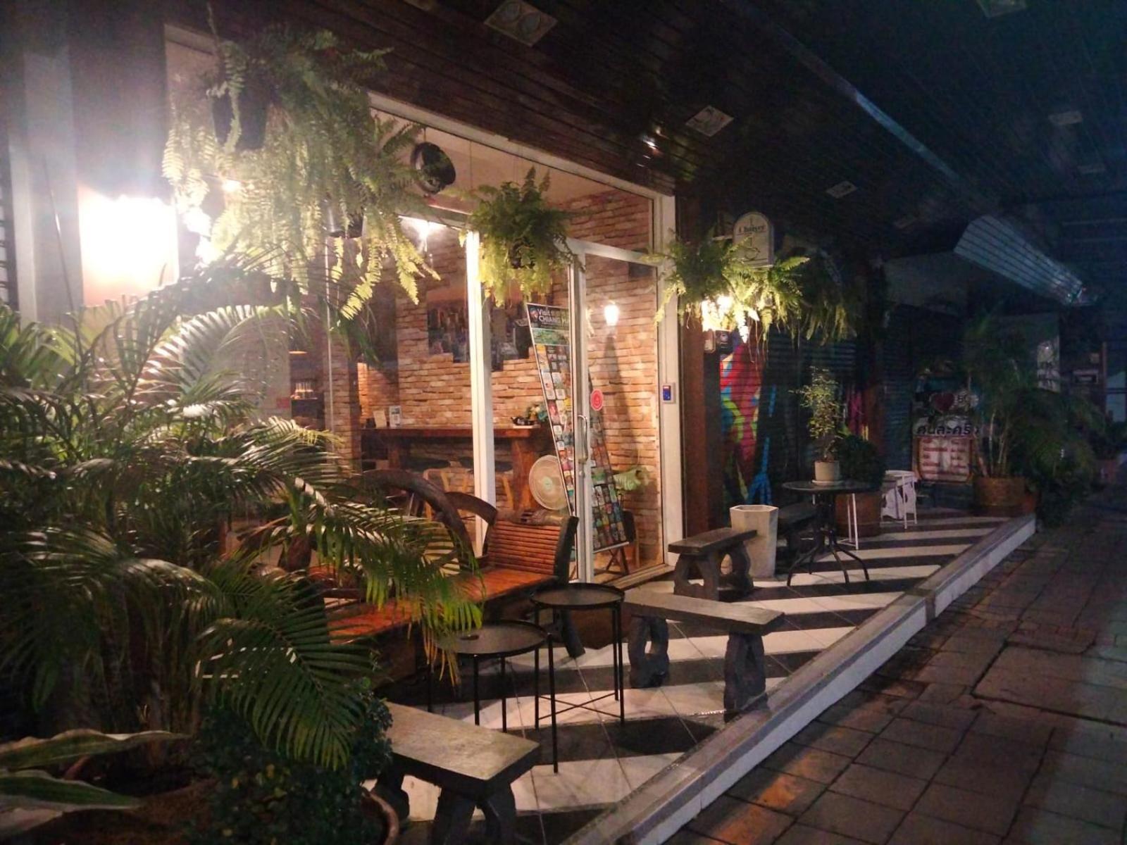 Chaiyee Coffee Chiang Mai Exterior foto
