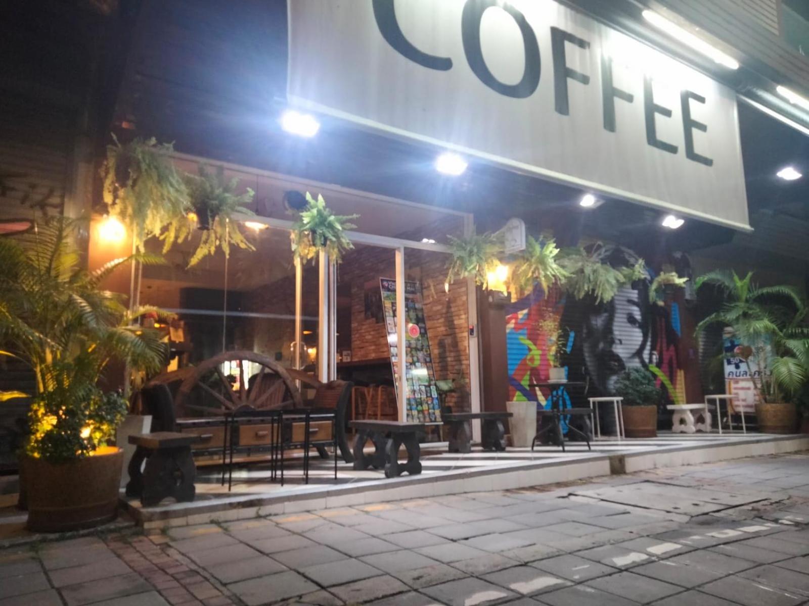 Chaiyee Coffee Chiang Mai Exterior foto